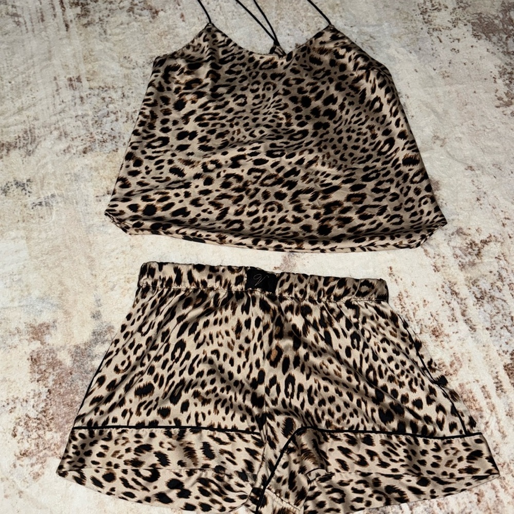 VS pj set (small)
